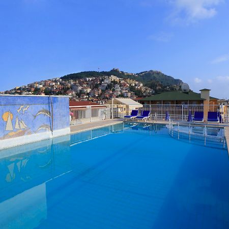 Kleopatra Aytur Apart Hotel Аланя Екстериор снимка