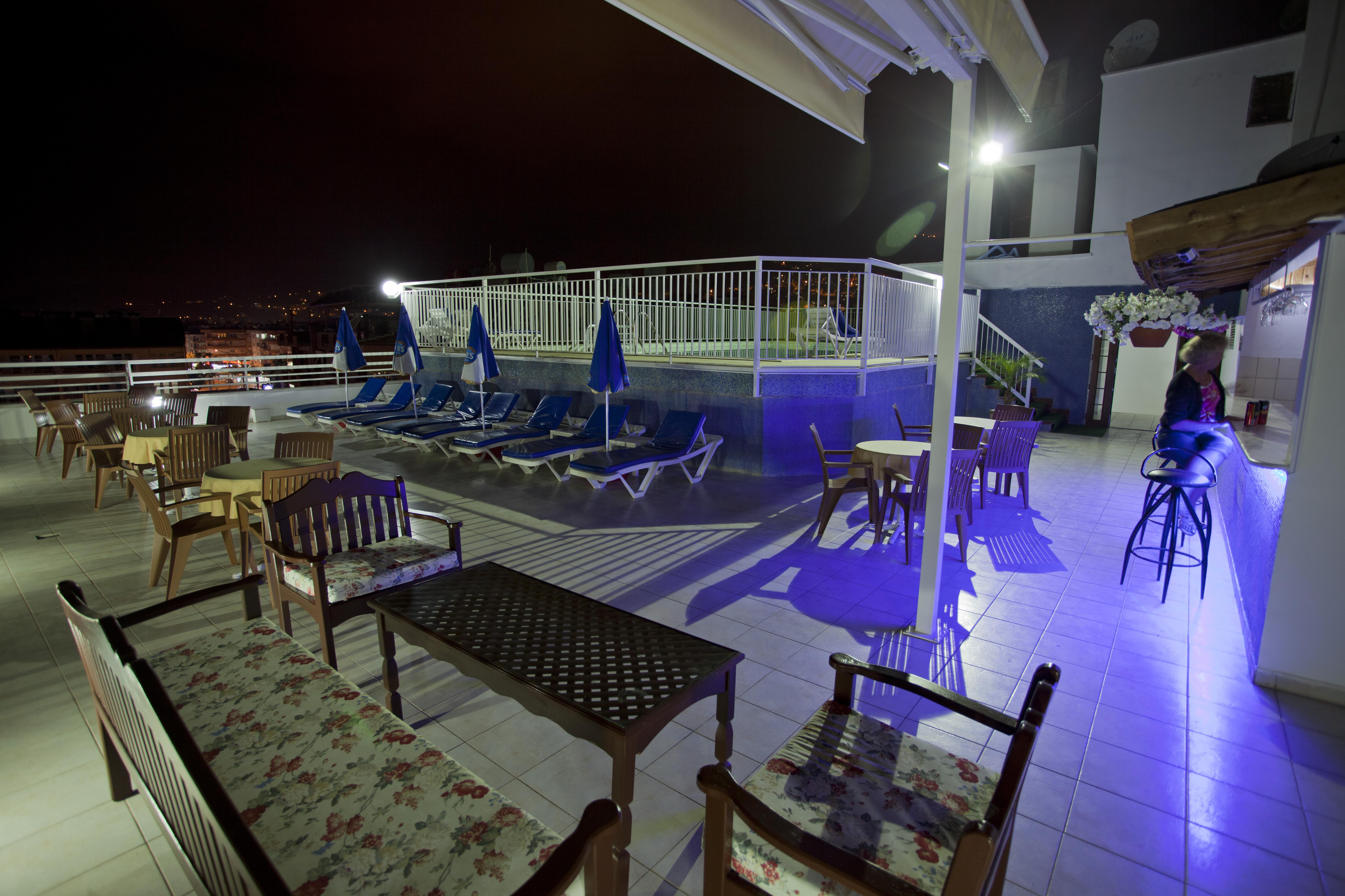 Kleopatra Aytur Apart Hotel Аланя Екстериор снимка
