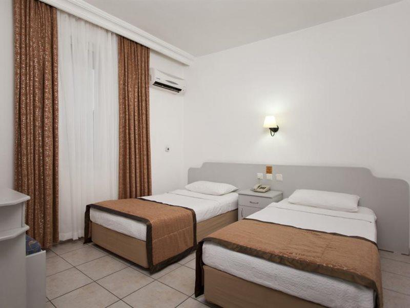 Kleopatra Aytur Apart Hotel Аланя Екстериор снимка